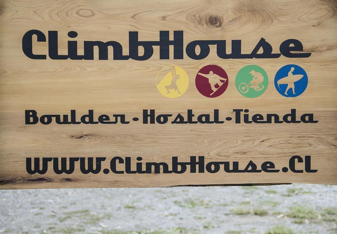 Hostal Climb House Puerto Varas Exterior photo