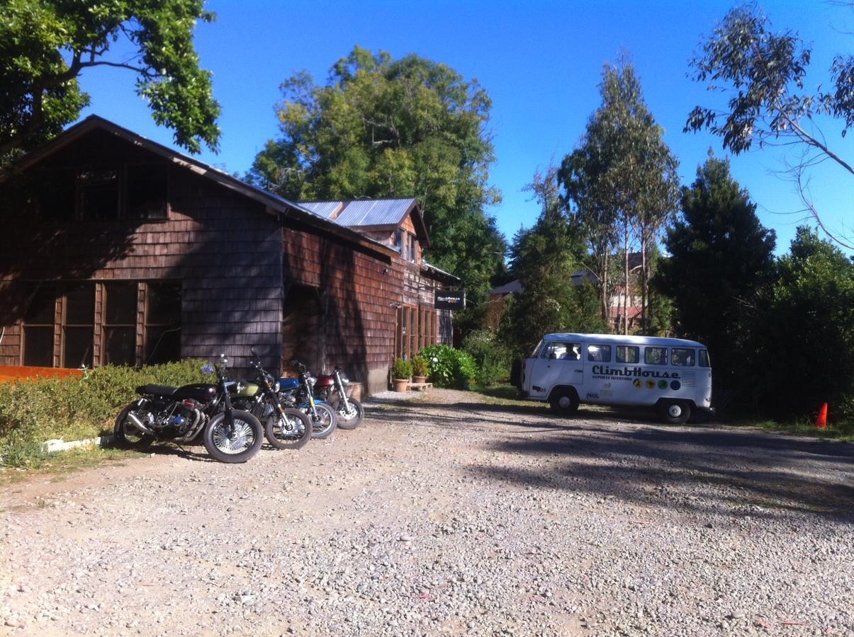 Hostal Climb House Puerto Varas Exterior photo